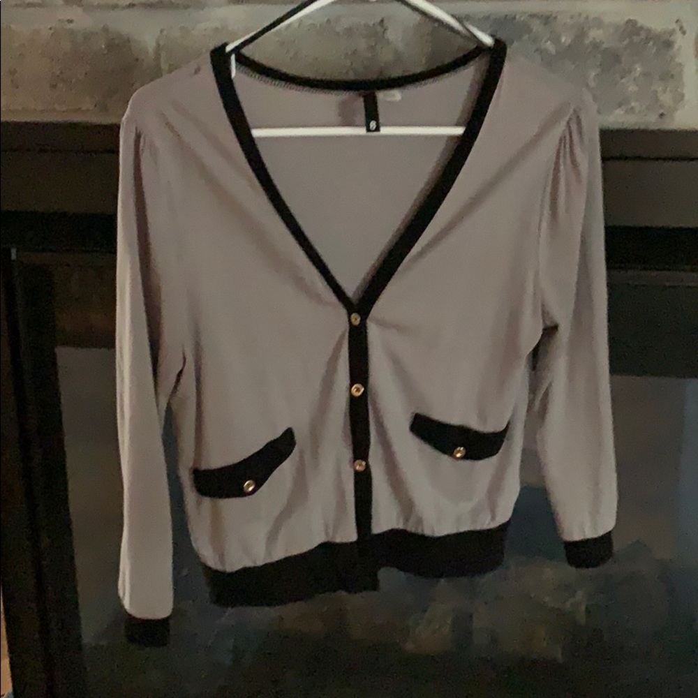 Gray quarter length cardigan